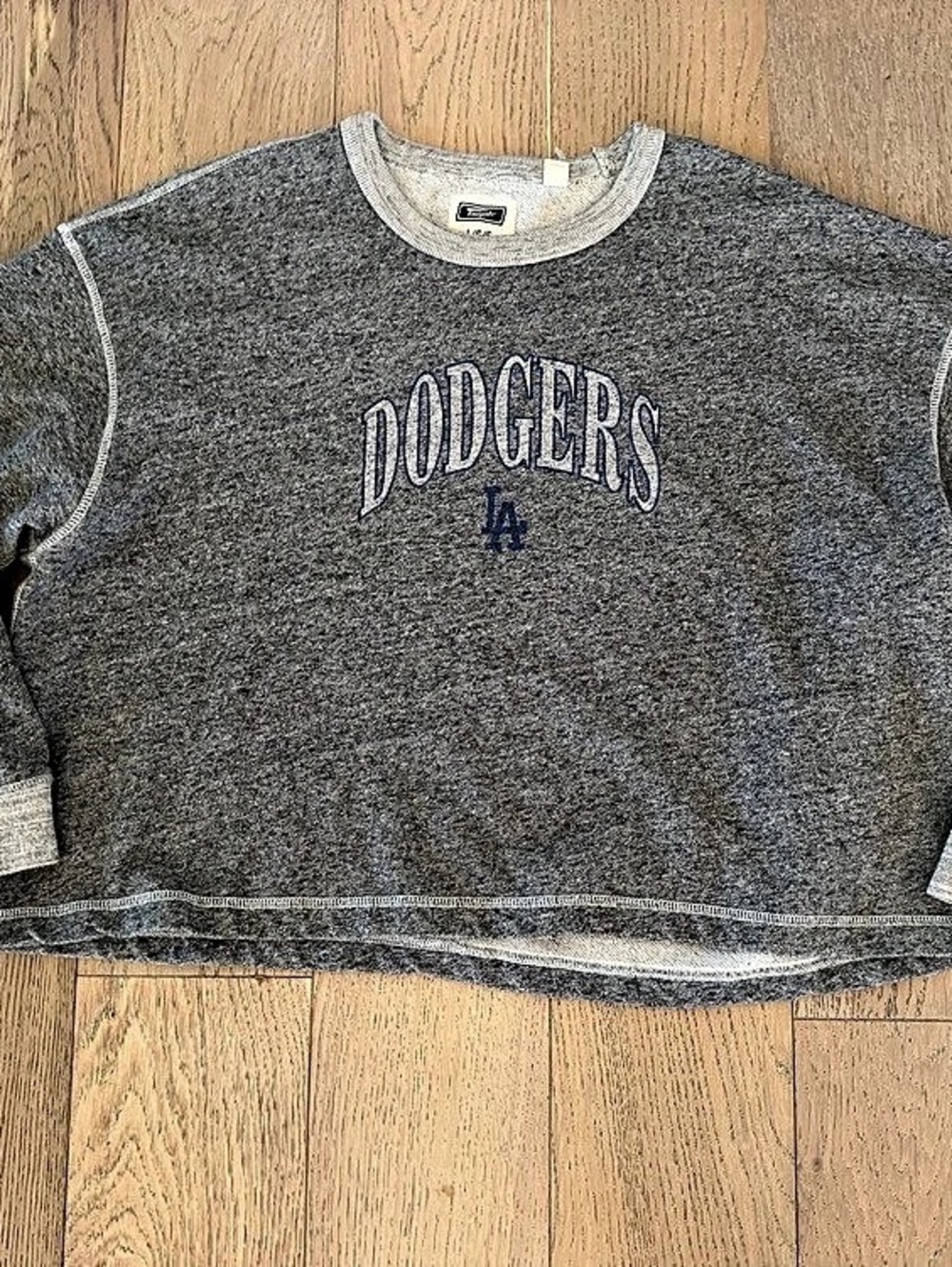 Tailgate Los Angeles Dodgers Grey Crewneck Sweatshirt Womens Vintage Inspired